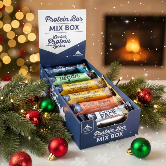 Multipower Proteinriegel Probier Mixbox mit verschiedenen Geschmacksrichtungen – ideal für Sportler und Fitnessbewusste zum Testen und Genießen hochwertiger Eiweißriegel.
